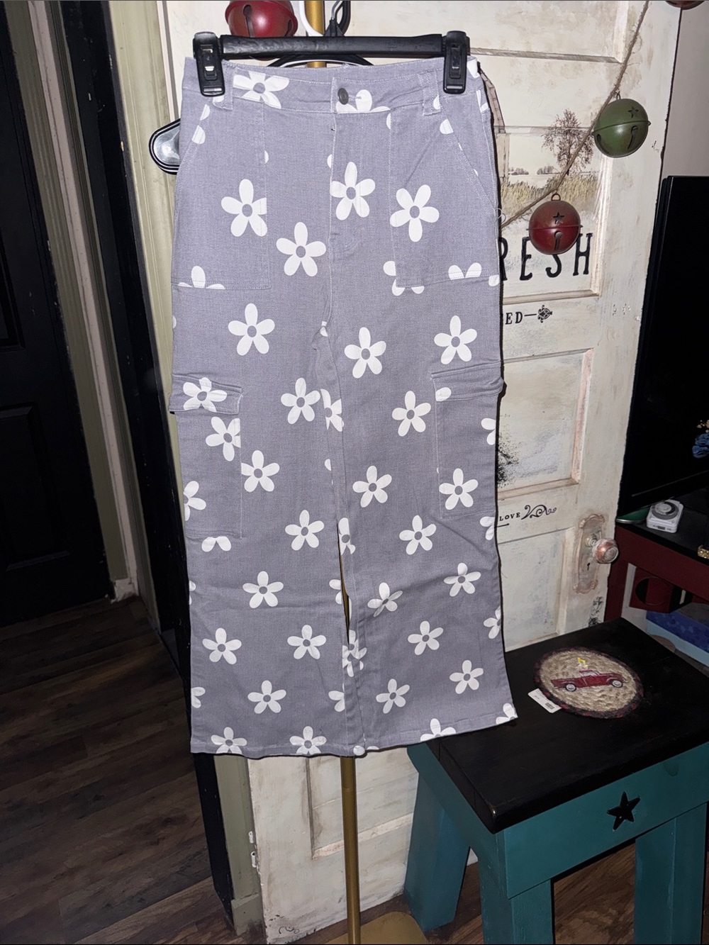 BiBi Light purple Midi Jeans with White Daisy Print